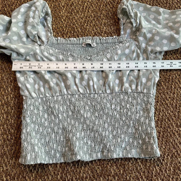 Abercrombie & Fitch Dot Smocked Crop Puff Sleeve Sage Blue Green Top Size Large - Picture 5 of 7